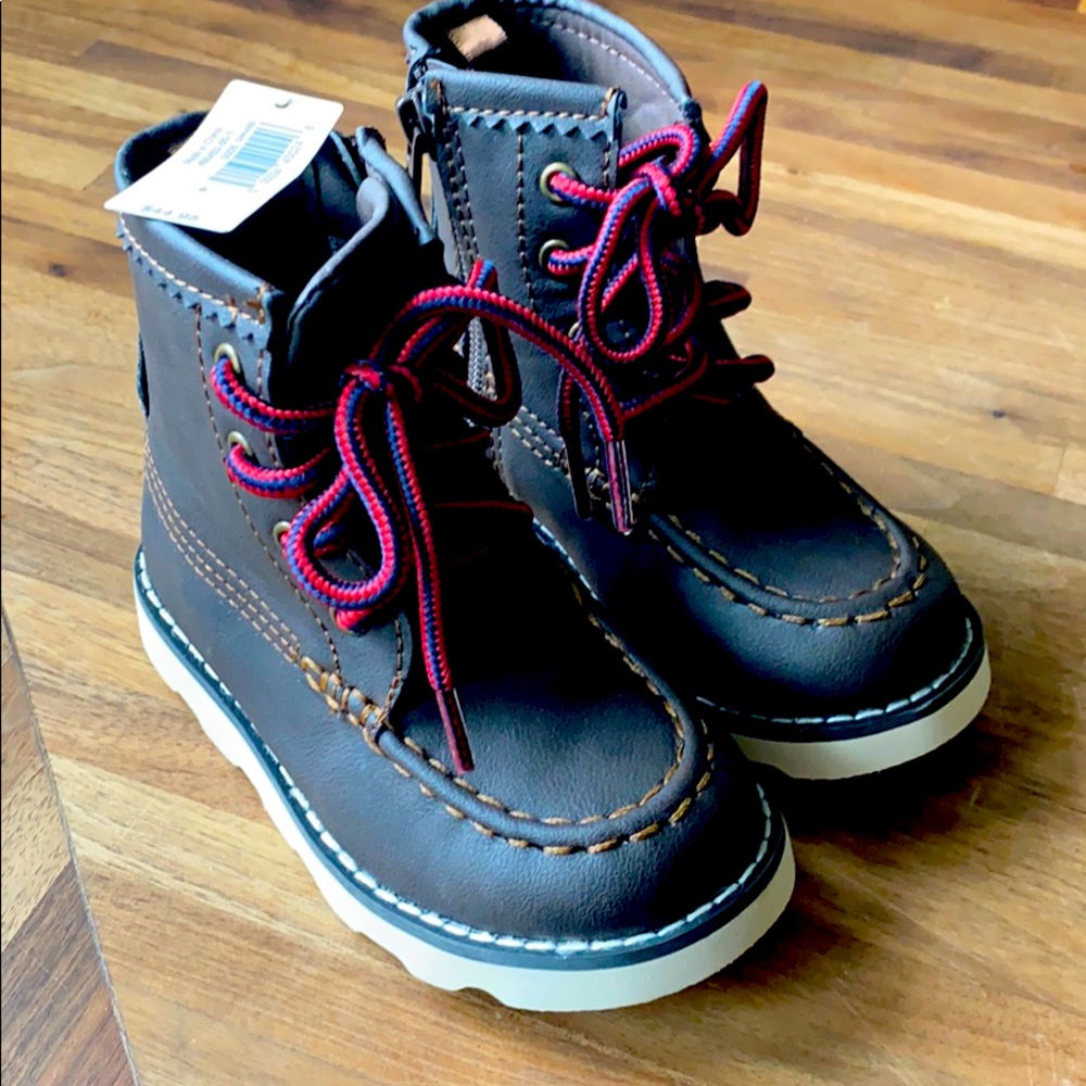 GAP Toddler 6 boots 🥰